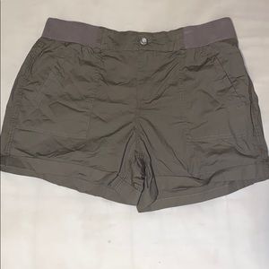Olive green torrid shorts